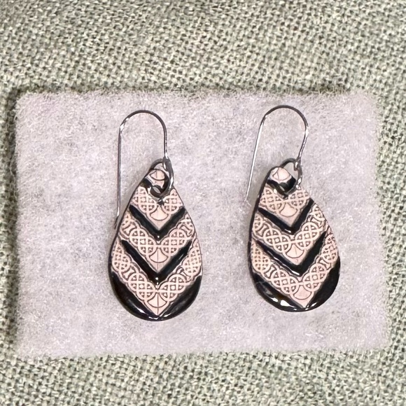Essential Oils Black and Cream Teardrop Earrings for Pierced Ears - Picture 2 of 7